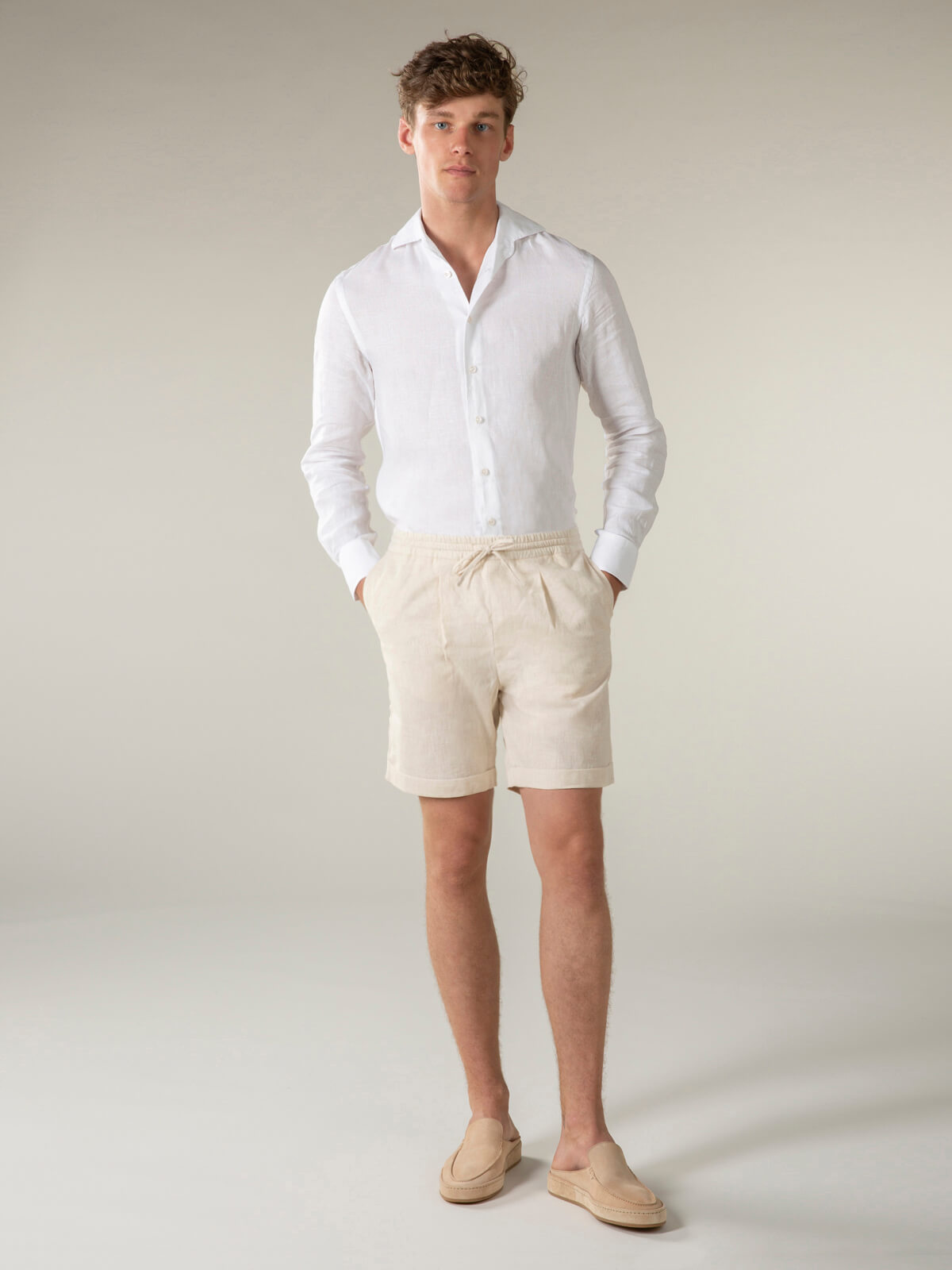 Mens shorts with drawstring waist and turn-up hems for summer