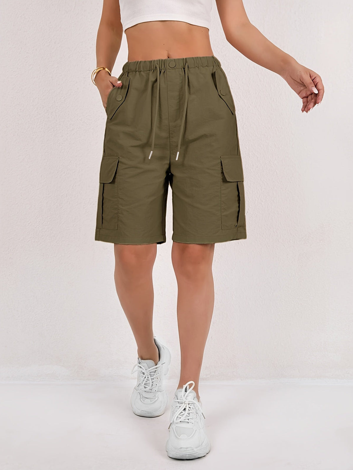 Womens shorts with cargo pockets, drawstring and elastic waist