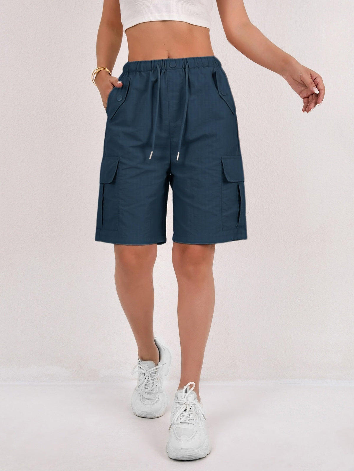 Womens shorts with cargo pockets, drawstring and elastic waist