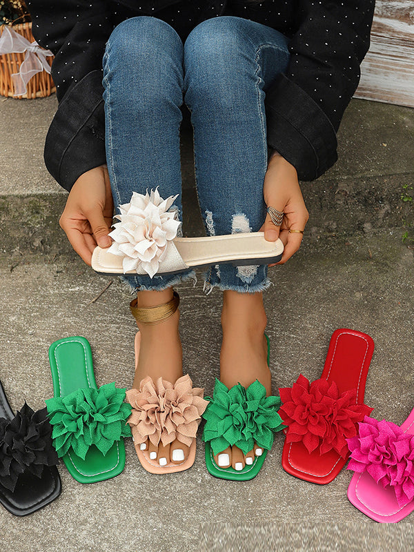 Women sandals with flower detail, open toe flat slides