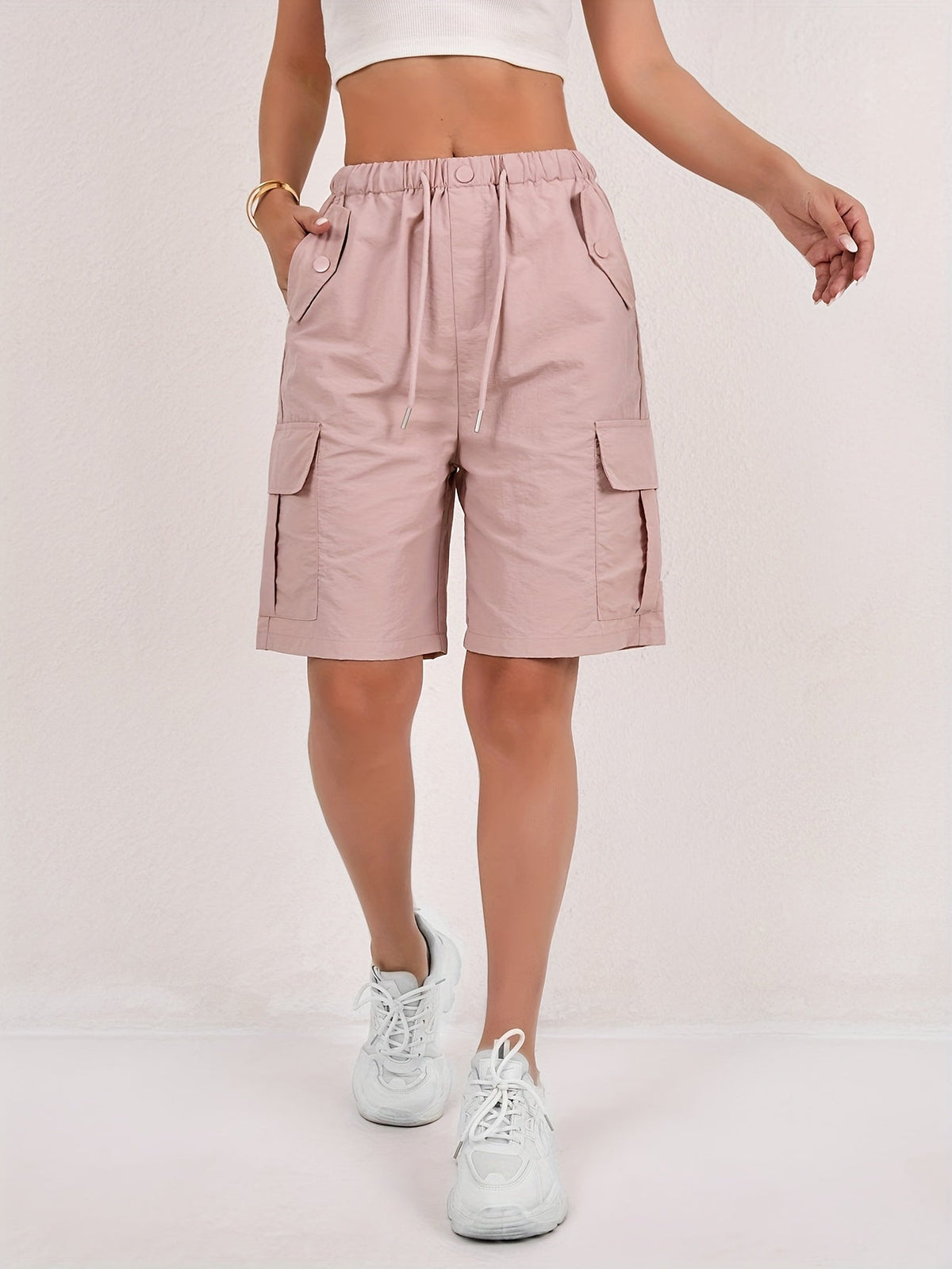 Womens shorts with cargo pockets, drawstring and elastic waist