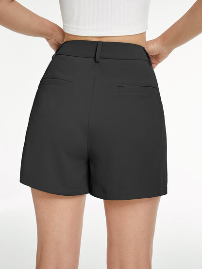Womens shorts with high waist and pleated front, tailored fit