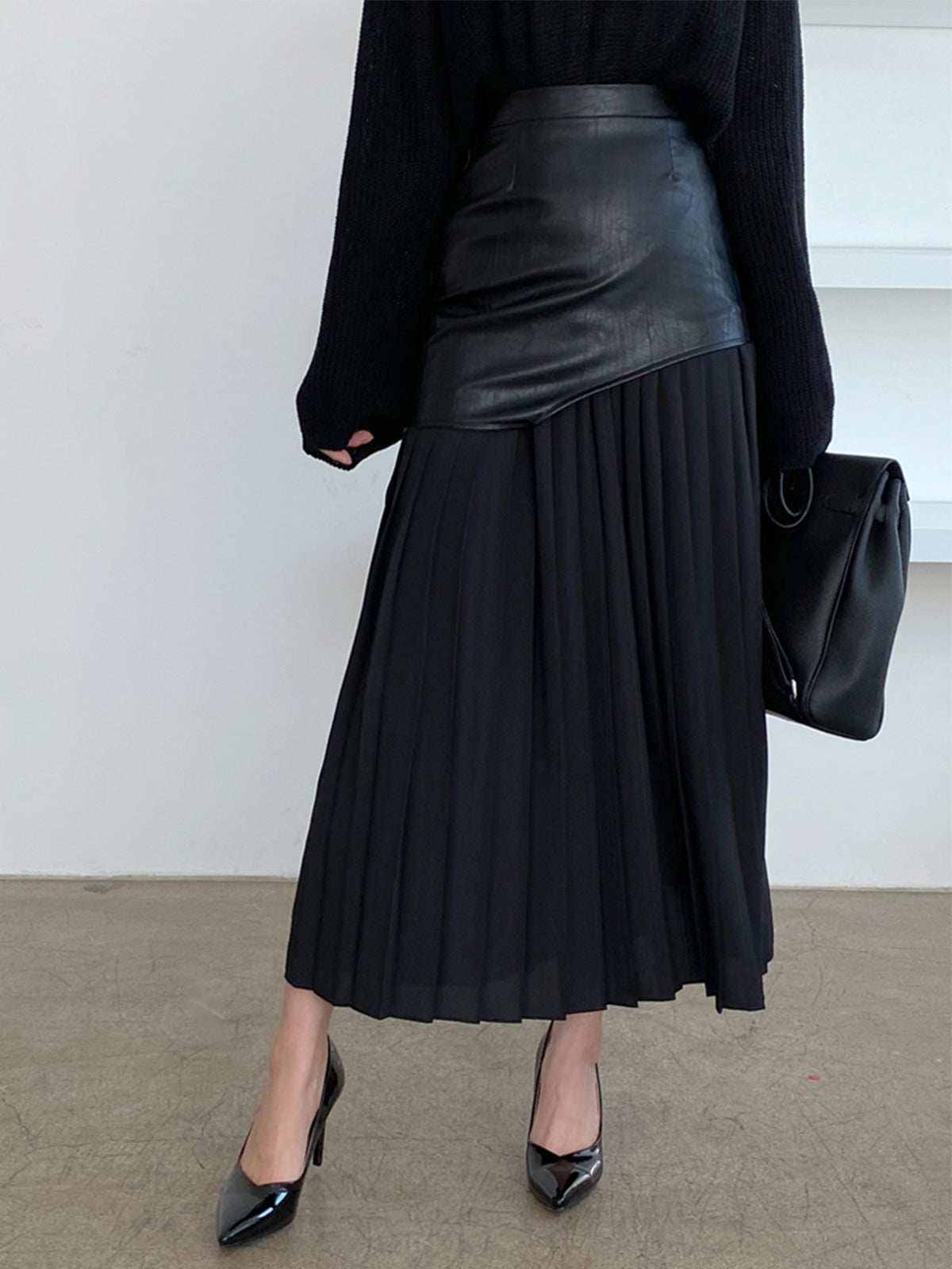 High waist pleated maxi skirt for women with faux leather panel