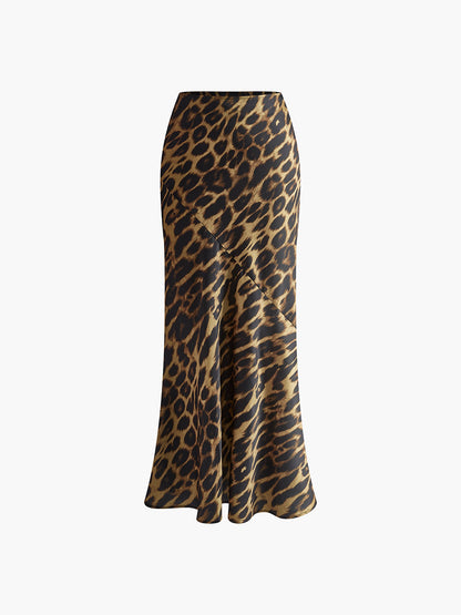 Women's low waist leopard print maxi skirt with slim fit and flared hem
