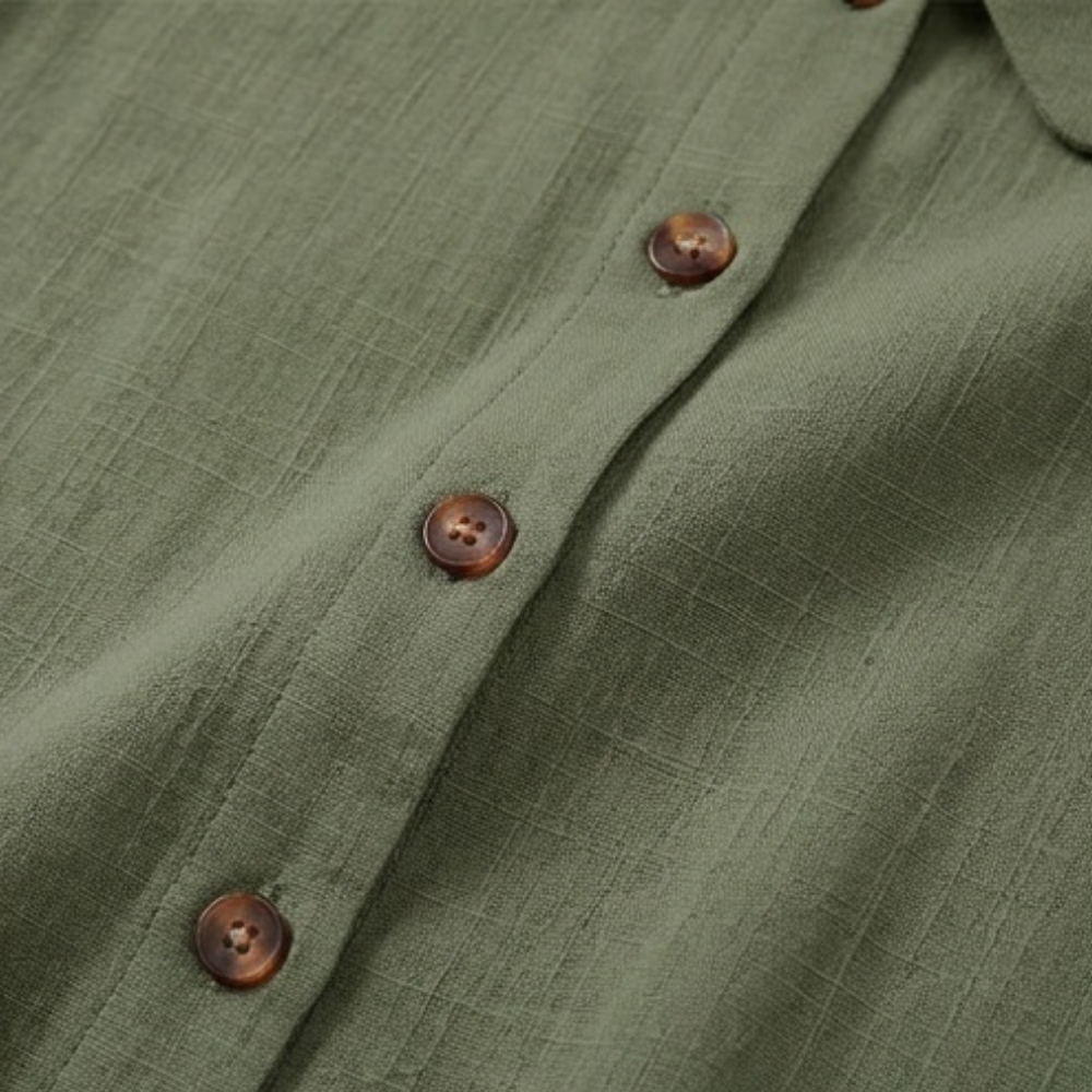 Blouse for women with peter pan collar and cap sleeves