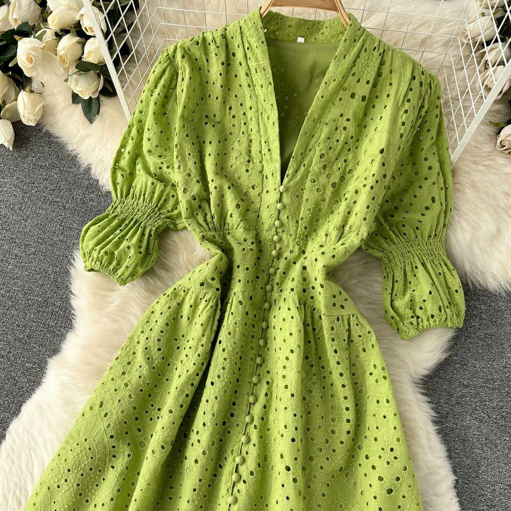 Summer dresses for women, eyelet midi dress with v-neck and puff sleeves