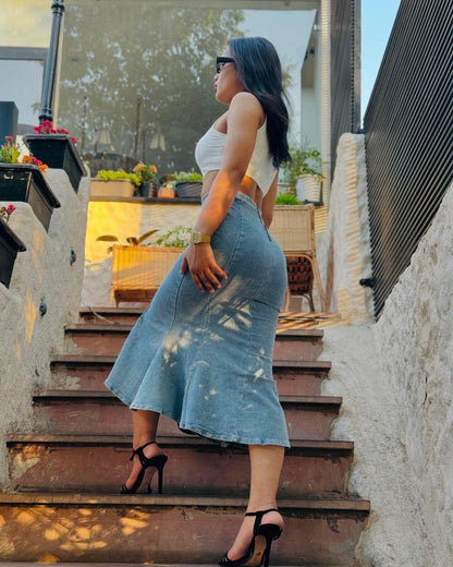 Fishtail denim midi skirt for women with high waist and back zip