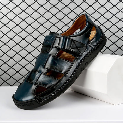 Men sandals with adjustable strap and closed toe, cut out design