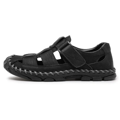 Men sandals with closed toe and adjustable hook and loop strap