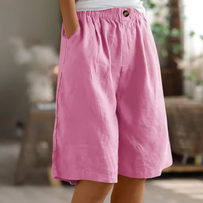 Womens shorts with elastic waist and pockets, knee length