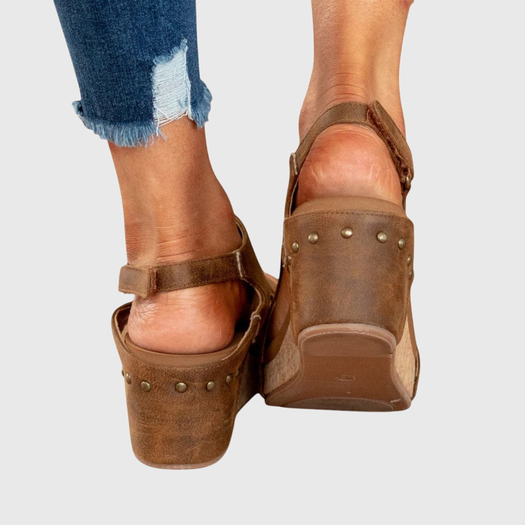 Women sandals with cork wedge heel and adjustable slingback strap