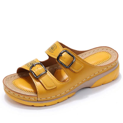 Women sandals with double buckle straps and wedge platform sole