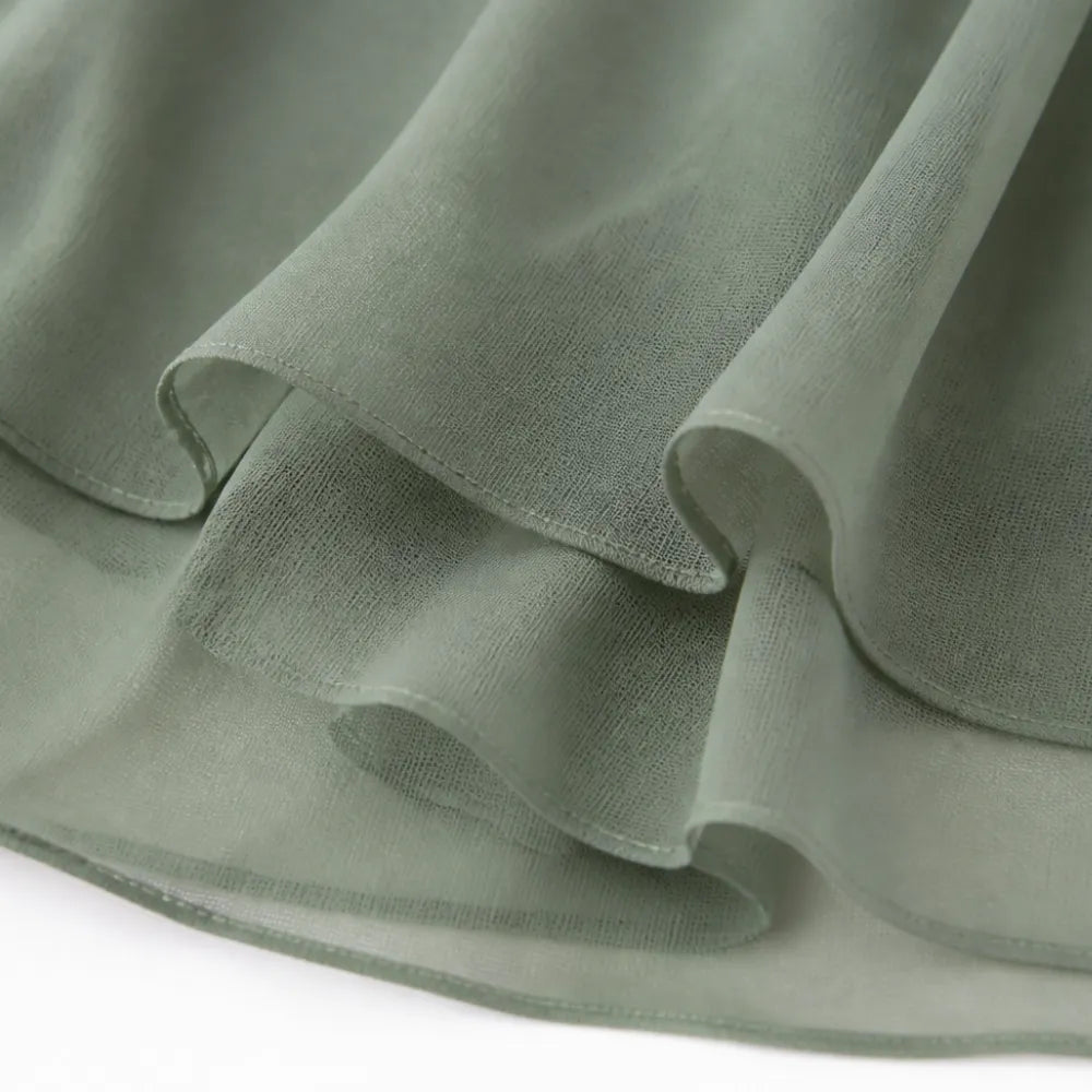 Wedding guest dress for women with lace bodice and 3/4 sleeves