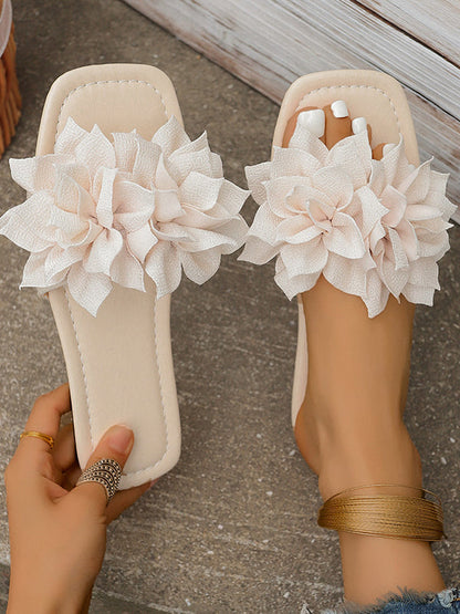 Women sandals with flower detail, open toe flat slides