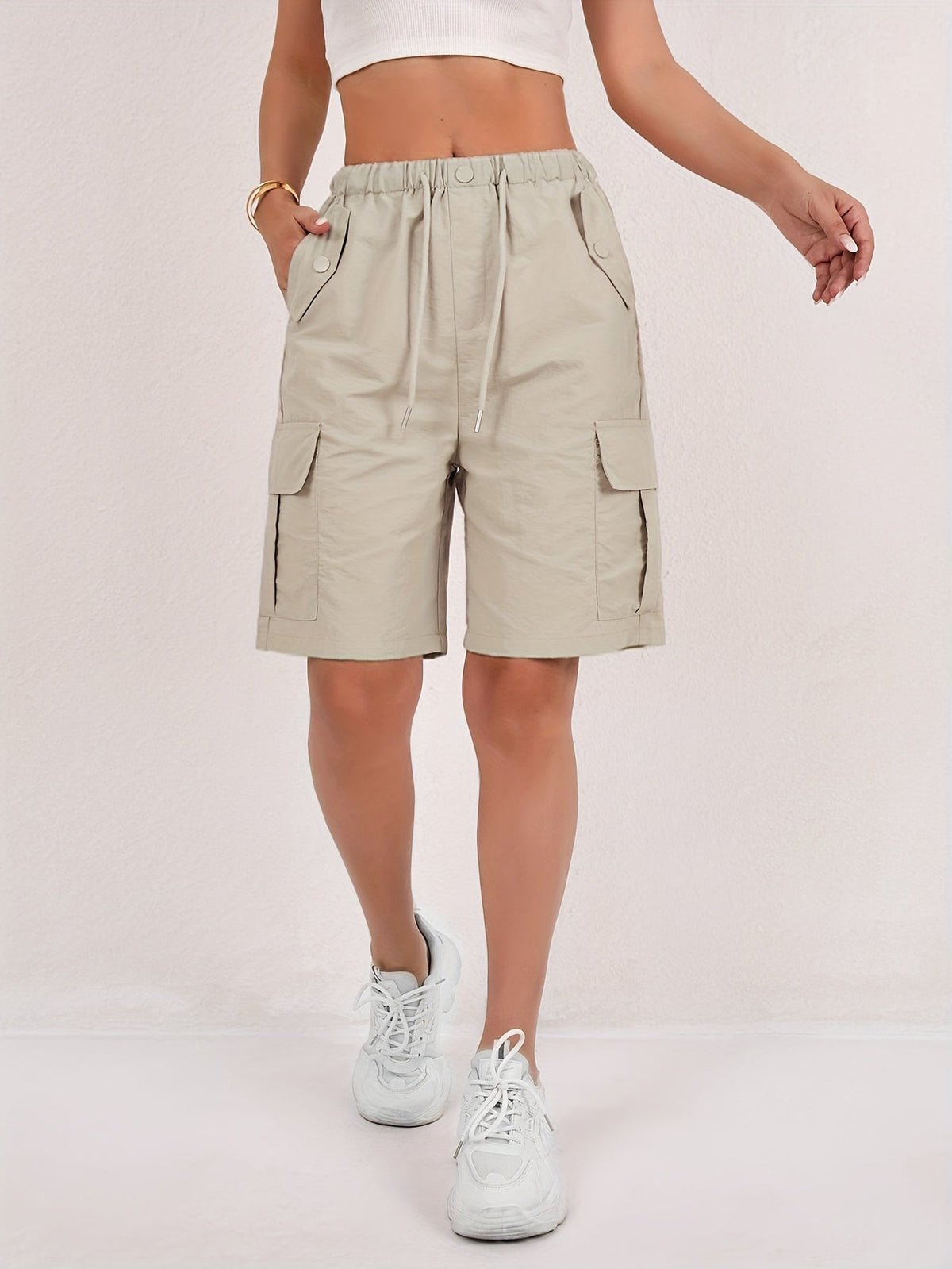 Womens shorts with cargo pockets, drawstring and elastic waist