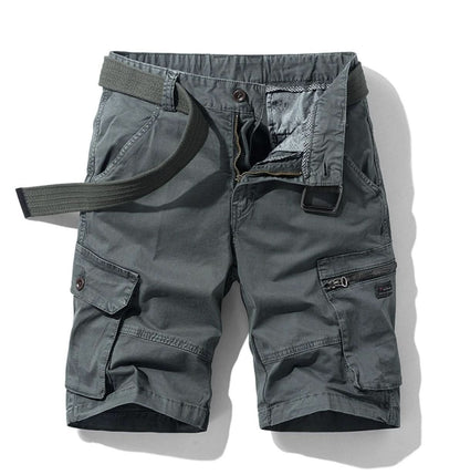 Mens shorts with cargo pockets, relaxed fit and zip fly