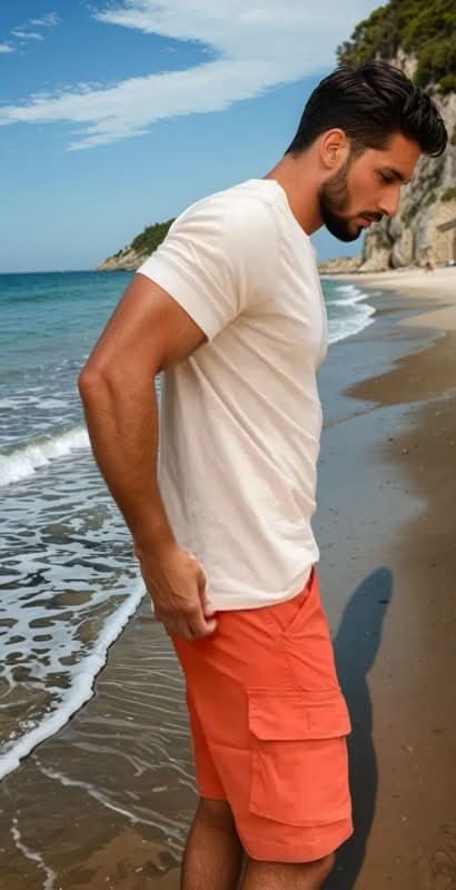 Mens shorts with cargo pockets, relaxed fit and zip fly