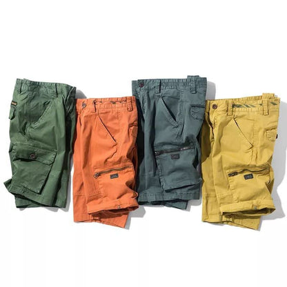 Mens shorts with cargo pockets, relaxed fit and zip fly