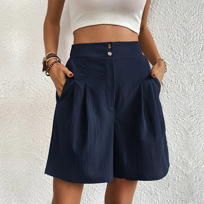 Womens shorts with high waist, pleated front and side pockets