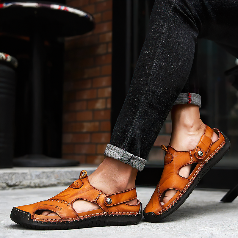 Men sandals with closed toe and back strap fastening