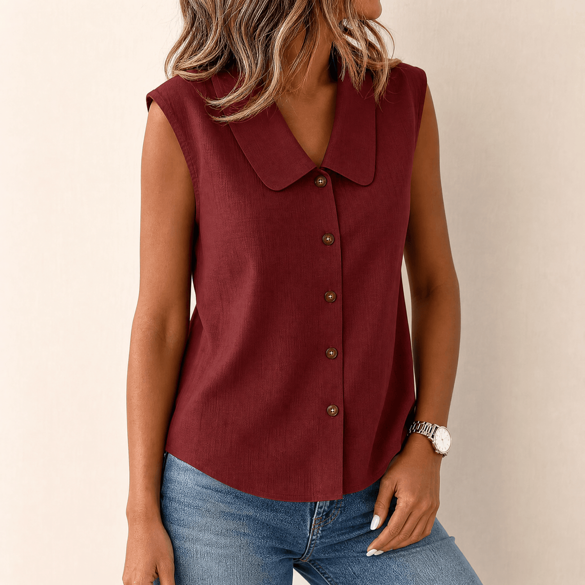 Blouse for women with peter pan collar and cap sleeves